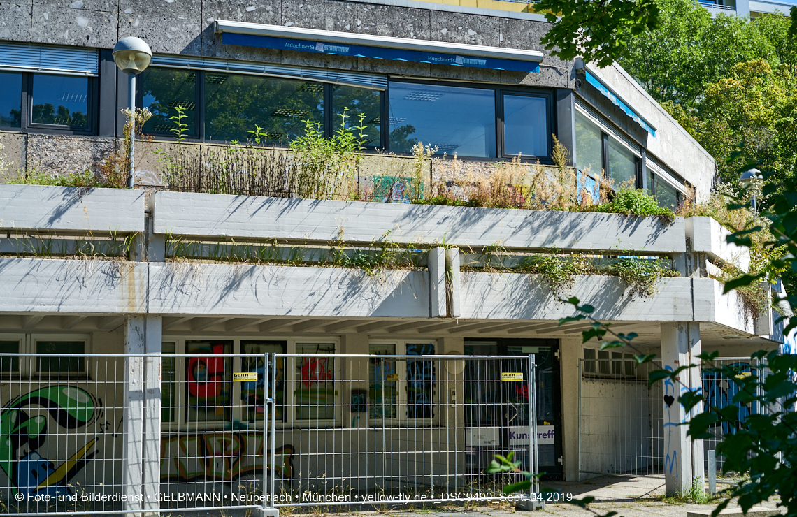 04.09.2019 - Einkaufs- und Wohnzentrum Quiddestraße in Neuperlach